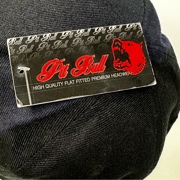 Atlanta Braves Pit Bull Brand Fitted XL Baseball Hat Display Hat Only - Picture 10 of 13